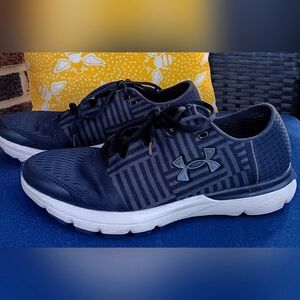 Under Armour Womens Speedform Gemini 3 1285481 Black Running Shoes Sneakers 10.5